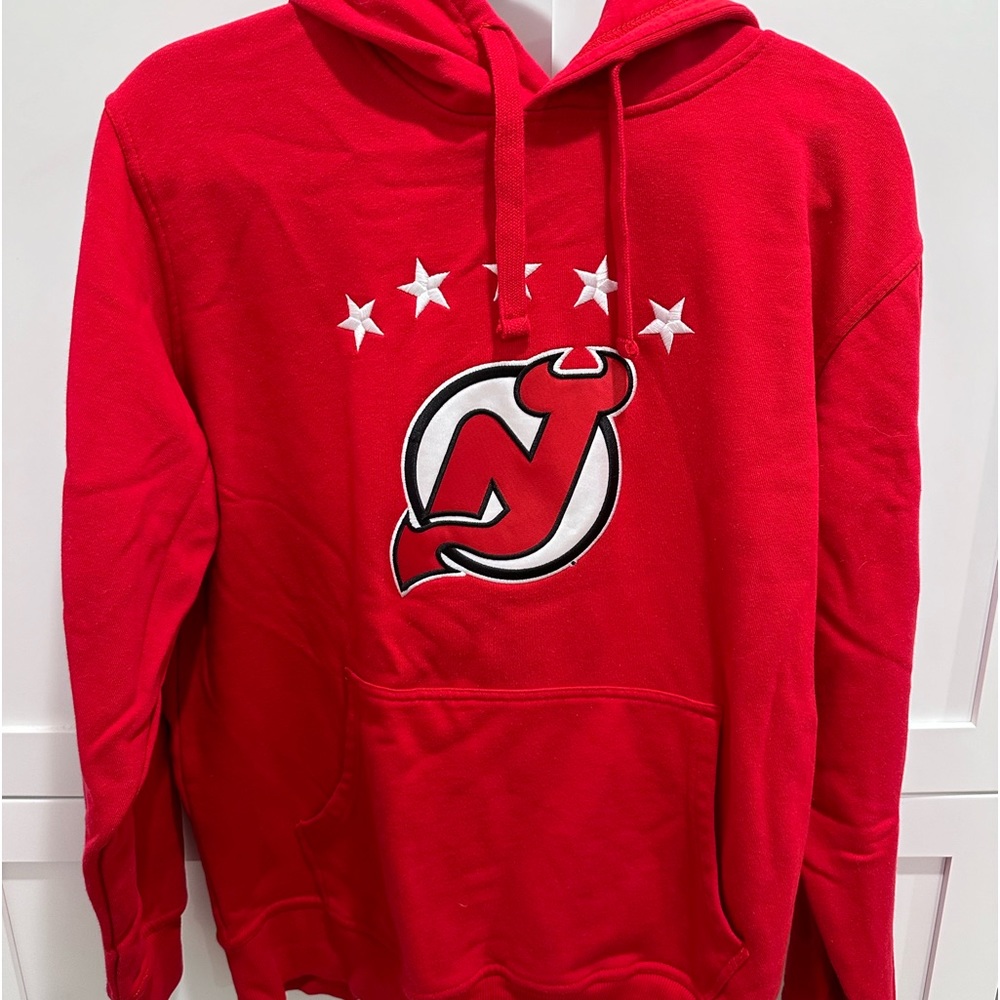 Brand new never worn New Jersey devils hockey sweatshirt, large